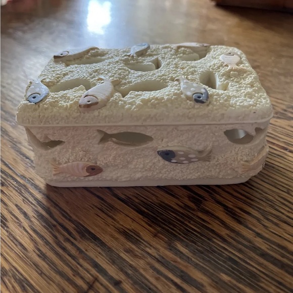 Fish in Sand Trinket Box Beach - Picture 3 of 5
